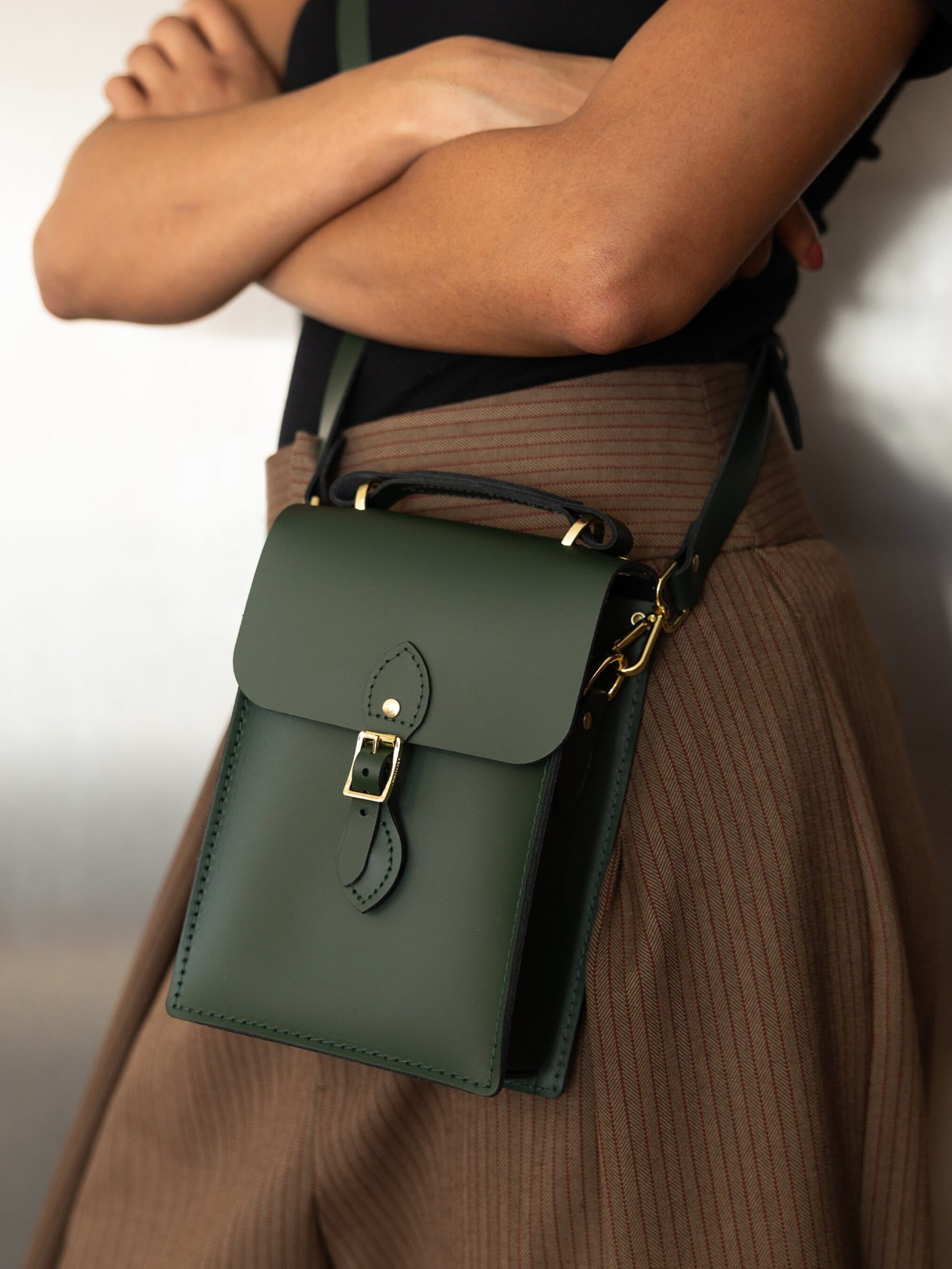 The Artisan Binocular Bag - Racing Green - Image 2