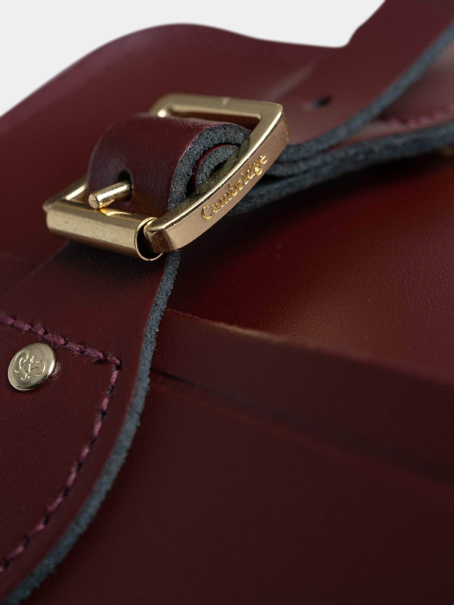 The Traveller - Oxblood - Image 7
